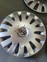 Volkswagen Jetta V Enjoliveurs R16 