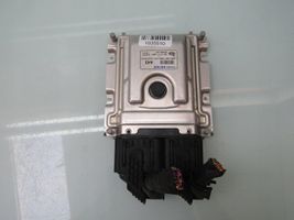 KIA Stonic Unidad de control/módulo ECU del motor 3911703343