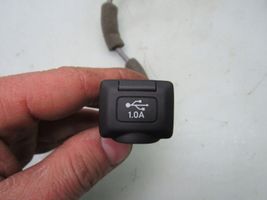 Honda Civic X Connettore plug in USB 