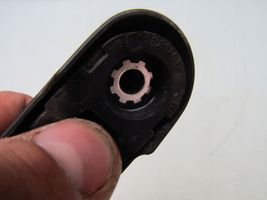 Mazda 3 Braccio della spazzola tergicristallo posteriore 