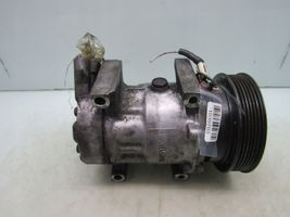 Renault Clio II Ilmastointilaitteen kompressorin pumppu (A/C) 7700273801