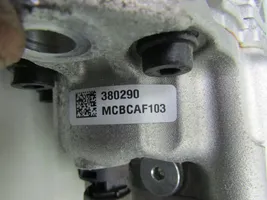 Mazda 3 Sprężarka HF012070XF