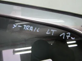Nissan X-Trail T32 Takasivuikkuna/-lasi 
