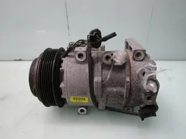 KIA Stonic Ilmastointilaitteen kompressorin pumppu (A/C) 1E39E17100