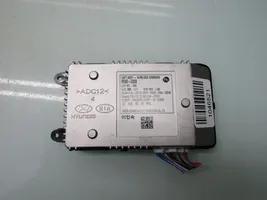 Hyundai i30 fastback Module de charge sans fil 95560G3000