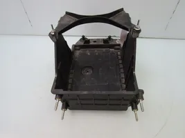 Mazda 3 Akumulatora kaste BCJH56041