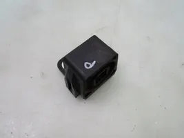 Mazda 3 Soporte de montaje del radiador 