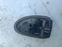 Opel Vivaro Priekinė atidarymo rankenėlė vidinė 96012221