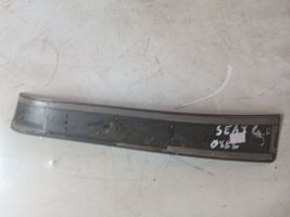 Seat Exeo (3R) Takaoven kynnyksen suojalista 8E0853376P