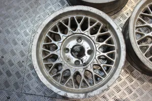 BMW 3 E30 Felgi aluminiowe R15 1653630