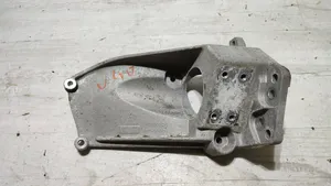 Volvo V40 Supporto di montaggio scatola del cambio 31370633