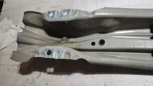 Volvo V40 Traversa di supporto paraurti posteriore 