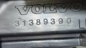 Volvo V40 Rivestimento pannello laterale del bagagliaio/baule 31389390