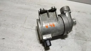 Volvo V40 Pompe de circulation d'eau 31368715