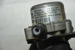 Skoda Fabia Mk3 (NJ) Pompe à vide 1K0612181F