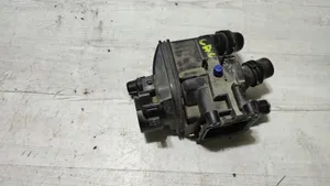 Citroen C4 Cactus Boîtier de thermostat / thermostat 9812131380