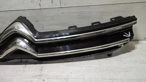 Citroen C4 Cactus Grille calandre supérieure de pare-chocs avant 9824153277