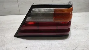 Mercedes-Benz E W124 Lampa tylna 