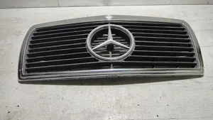 Mercedes-Benz 190 W201 Front grill 