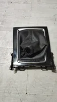 Mazda 3 III Altri elementi della console centrale (tunnel) BADE64341