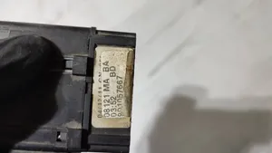 Dacia Sandero Interruptor/palanca de limpiador de luz de giro 901057667