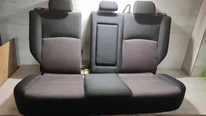 Mitsubishi ASX Toisen istuinrivin istuimet 