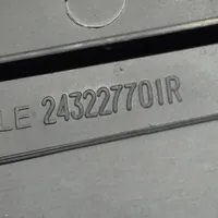 Dacia Duster Garniture d'extrémité latérale du tableau de bord 243227701R