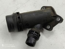 BMW 5 E60 E61 Tuyau de liquide de refroidissement moteur 2247744