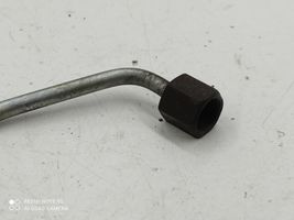 BMW 7 E65 E66 Tuyau d'alimentation conduite de carburant 