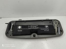 BMW 7 E65 E66 Kit d’outils 6752543