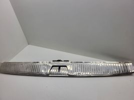 Mercedes-Benz E W211 Rivestimento di protezione sottoporta del bagagliaio/baule A2116900089