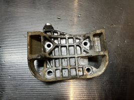 Volkswagen Touareg I Soporte del alternador 059903143P