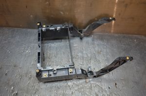 Mercedes-Benz E W211 Altri elementi della console centrale (tunnel) A2116800134