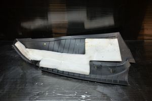 Volkswagen Tiguan Moldura superior lateral del asiento trasero 5N0867765