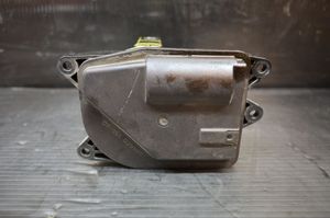 BMW X5 E70 Attuatore/motore della valvola del collettore di aspirazione 7560537