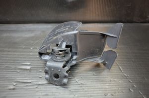 Audi A4 S4 B8 8K Klamra tylnego pasa bezpieczeństwa 8K0857740