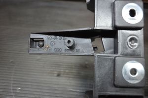 Audi A4 S4 B8 8K Altri elementi della console centrale (tunnel) 8K0863531A