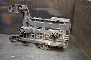 Volkswagen Touran I Battery tray 1K0915333B