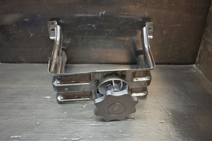 Audi A4 S4 B8 8K Supporto di montaggio ruota di scorta 8K0802715A