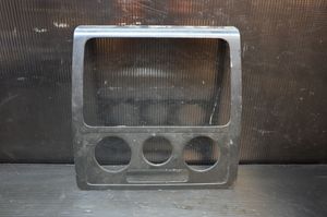 Volkswagen Caddy Ilmastointi-/lämmityslaitteen säätimen kehys 2K0858061