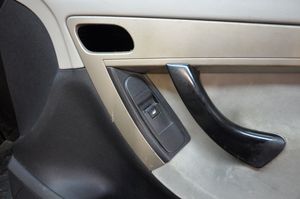 Citroen C4 I Picasso Etuoven verhoilu 