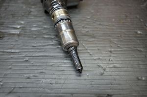 Volkswagen Touran I Injecteur de carburant 03G130073G