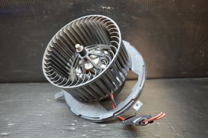 Volkswagen Touran II Heater fan/blower 1126102700