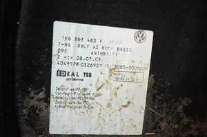 Volkswagen Golf V Wykładzina podłogowa bagażnika 1K6863463F