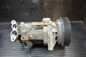 Nissan Juke I F15 Ilmastointilaitteen kompressorin pumppu (A/C) 926003VD0A