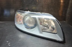 Volvo V50 Faro delantero/faro principal 30678917