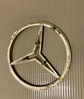 Mercedes-Benz E W124 Inny emblemat / znaczek 2017580058