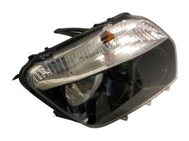 Dacia Duster Lampa przednia 