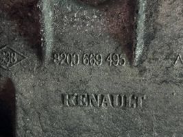 Renault Megane III Generaattorin/laturin kiinnike 8200669495