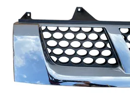 Nissan Navara D22 Grille calandre supérieure de pare-chocs avant 62310VK000